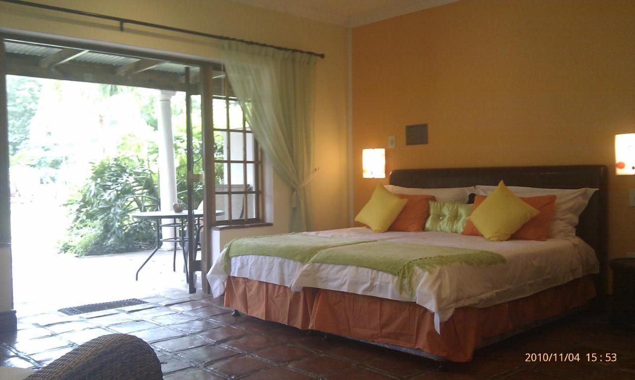 Superior Double or Twin Room Pool View,1589244718:JPEG