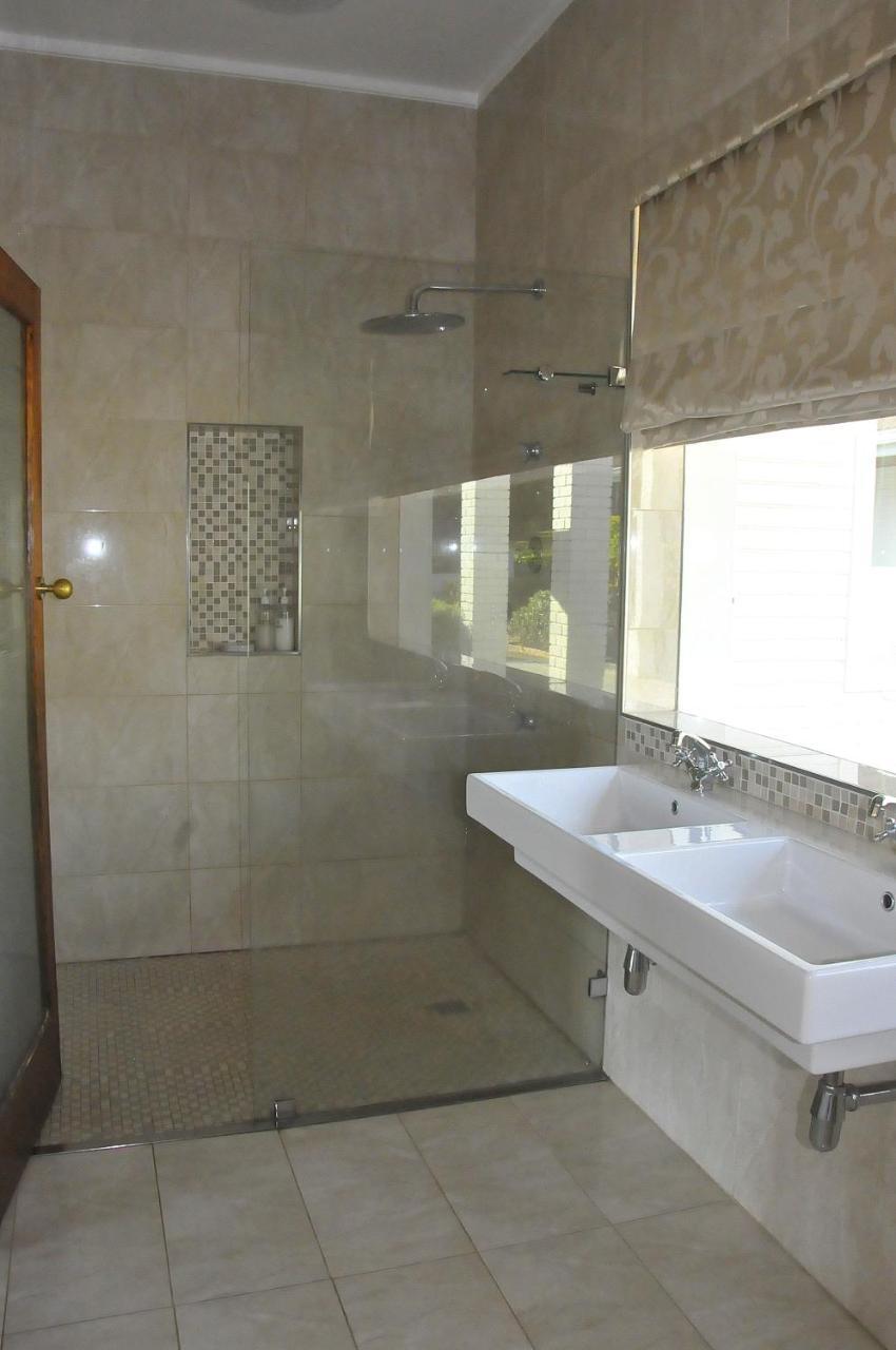 Luxury King Suite Balcony,749808779:JPEG