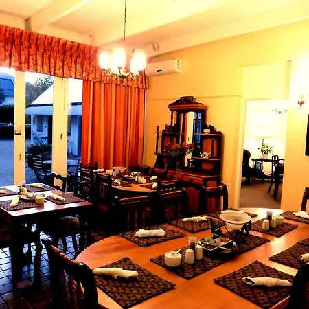 Fynbos Villa Guest House-3